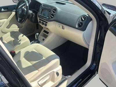 2014 Volkswagen Tiguan SE
