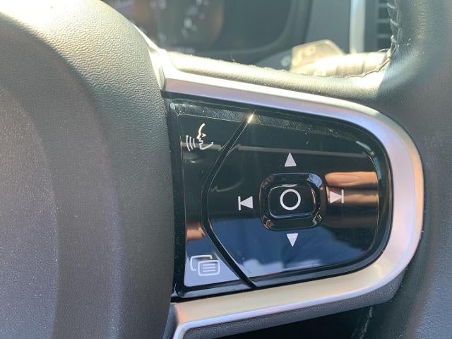 2019 Volvo XC90 T6 Momentum